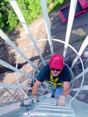 fixed ladder cage
